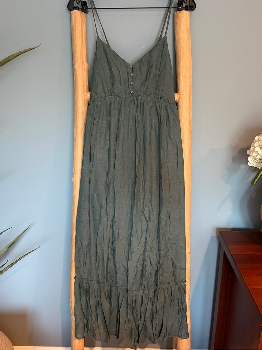 Sleeveless V-Neck Maxi Dress
